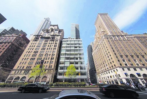 Финансовая фирма занимает третий этаж 500 Park на 10 лет