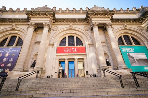 Губернатор Куомо объявил, что музеи Нью-Йорка откроются 24 августа