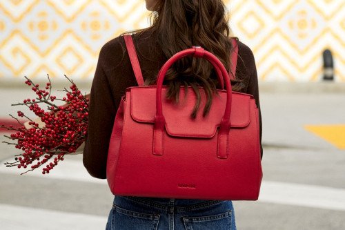 Как одна компания изменила дизайн женской сумочки